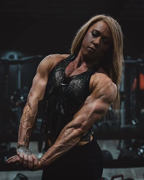 krissy lia|IFBB Pro League Women’s Physique Athlete Kristyn Lia Dies.